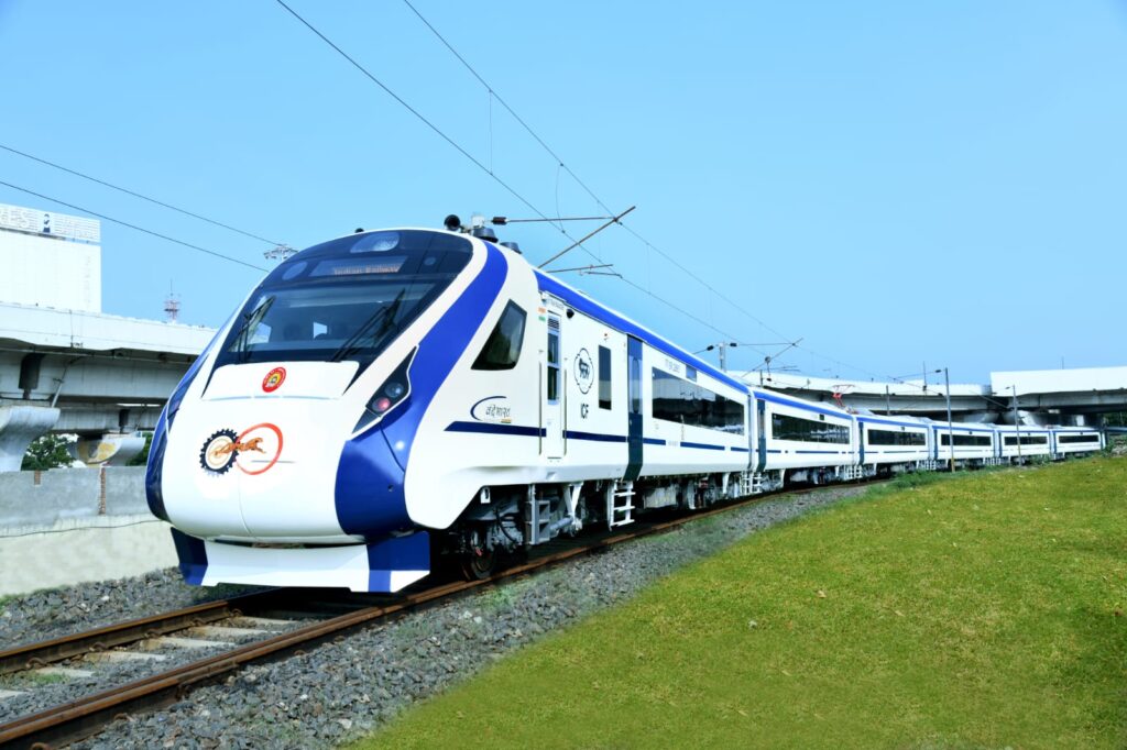 vande bharat. patna howrah vande bharat express from 24 september, narendra modi make in india.
