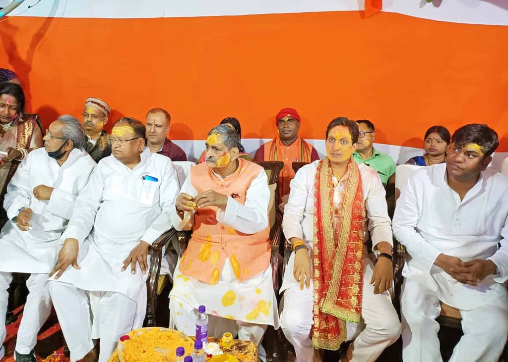 Photo 5 Rituraj Sinha RK Sinha Sis Security Ravindra Kishore Sinha profile rk sinha bjp
